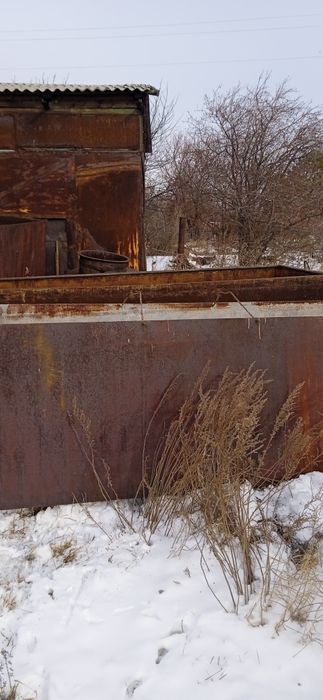 Продам поливочные бак на 8 куба