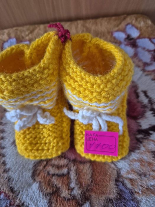 Продам пинетки детские для девычки мальчика