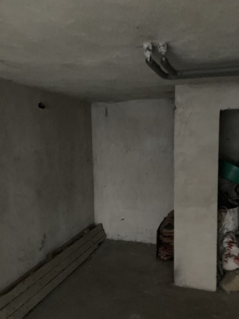 Продава се Гараж / Паркомясто в Плевен, Идеален център - 21 кв.м за 953 €/кв.м - Снимка #4
