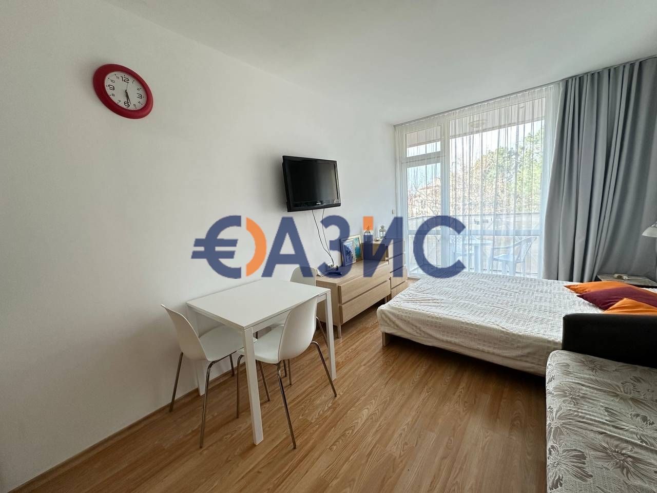 Продава се Едностаен апартамент в к.к. Слънчев бряг - 33 кв.м за 1349 €/кв.м - Снимка #2