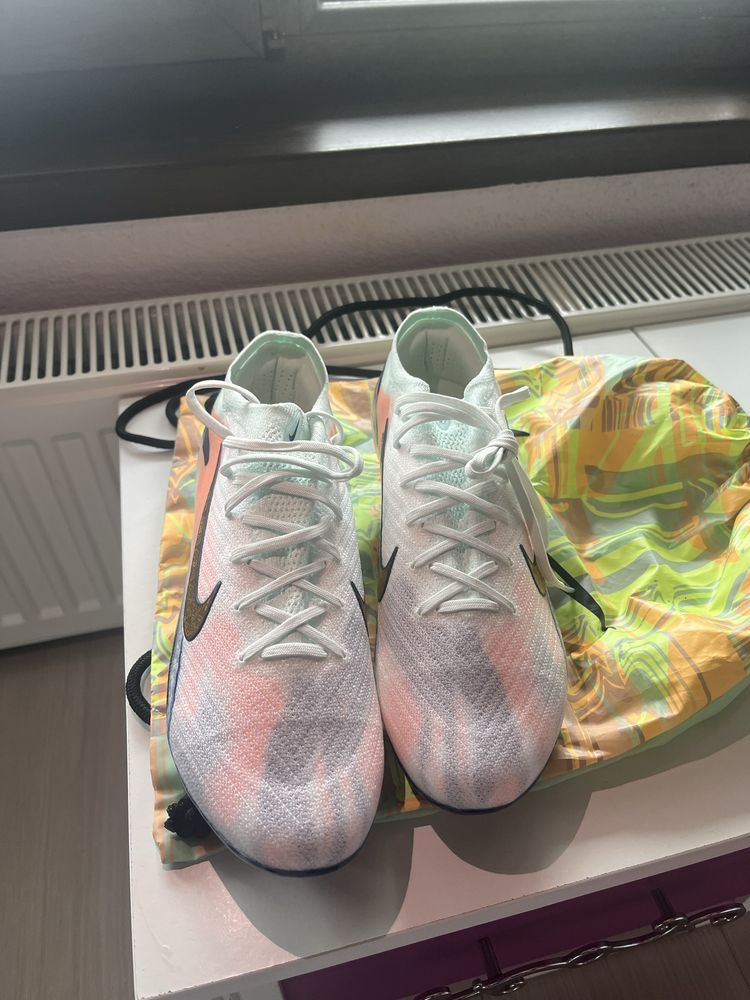 air zoom бутонки 41,5 номер нито веднъж не са използвани