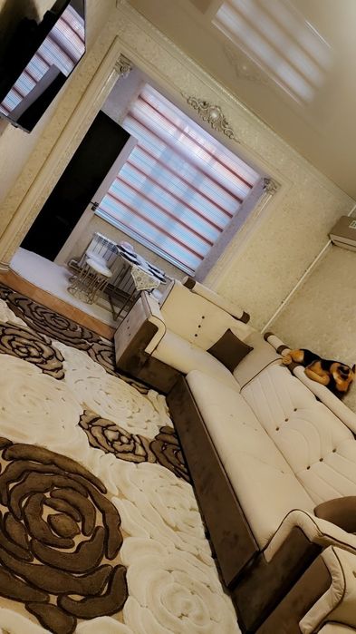 Продаётся диван одним креслом