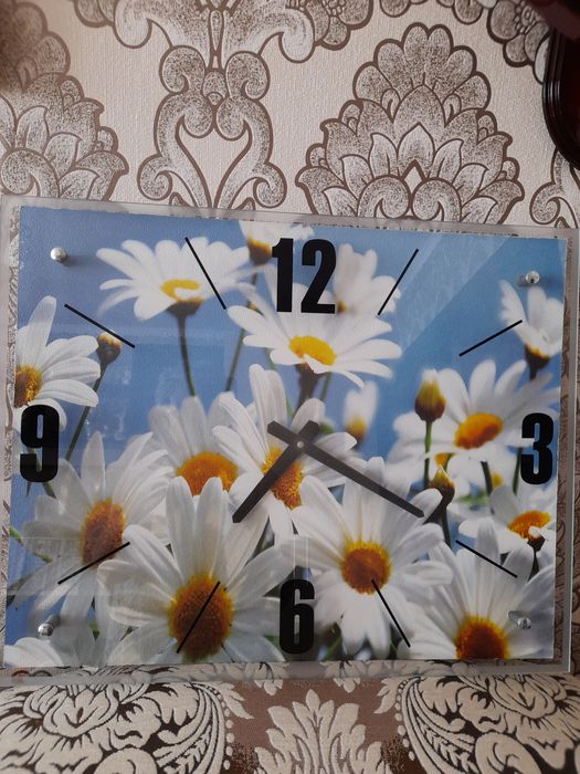Продаю настенные часы