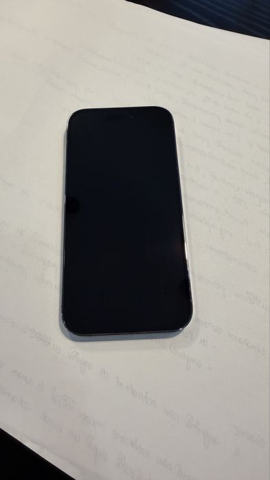 iPhone 14 Pro Pupple Spate fisurat