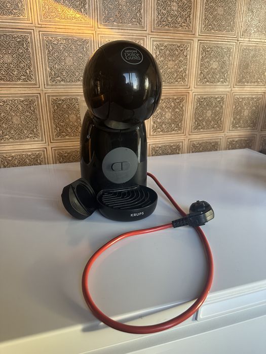 Кафемашина с капсули Nesscafe Dolce Gusto