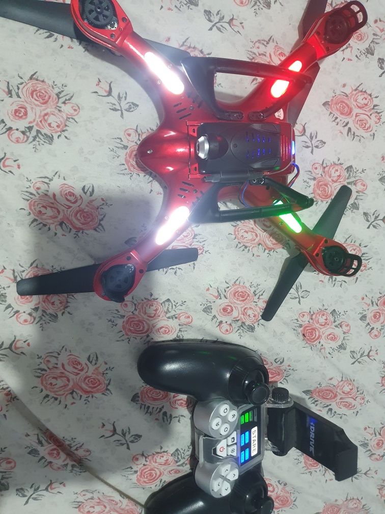 Vand drona  cu camera impecabila