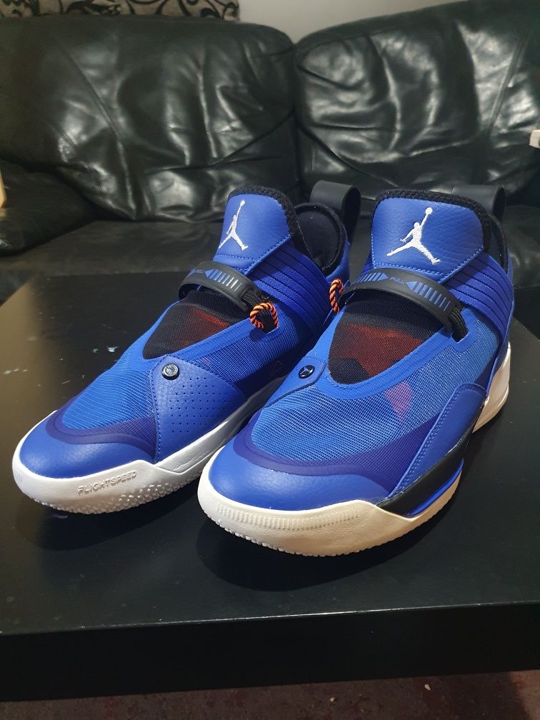 Adidasi Air Jordan 33