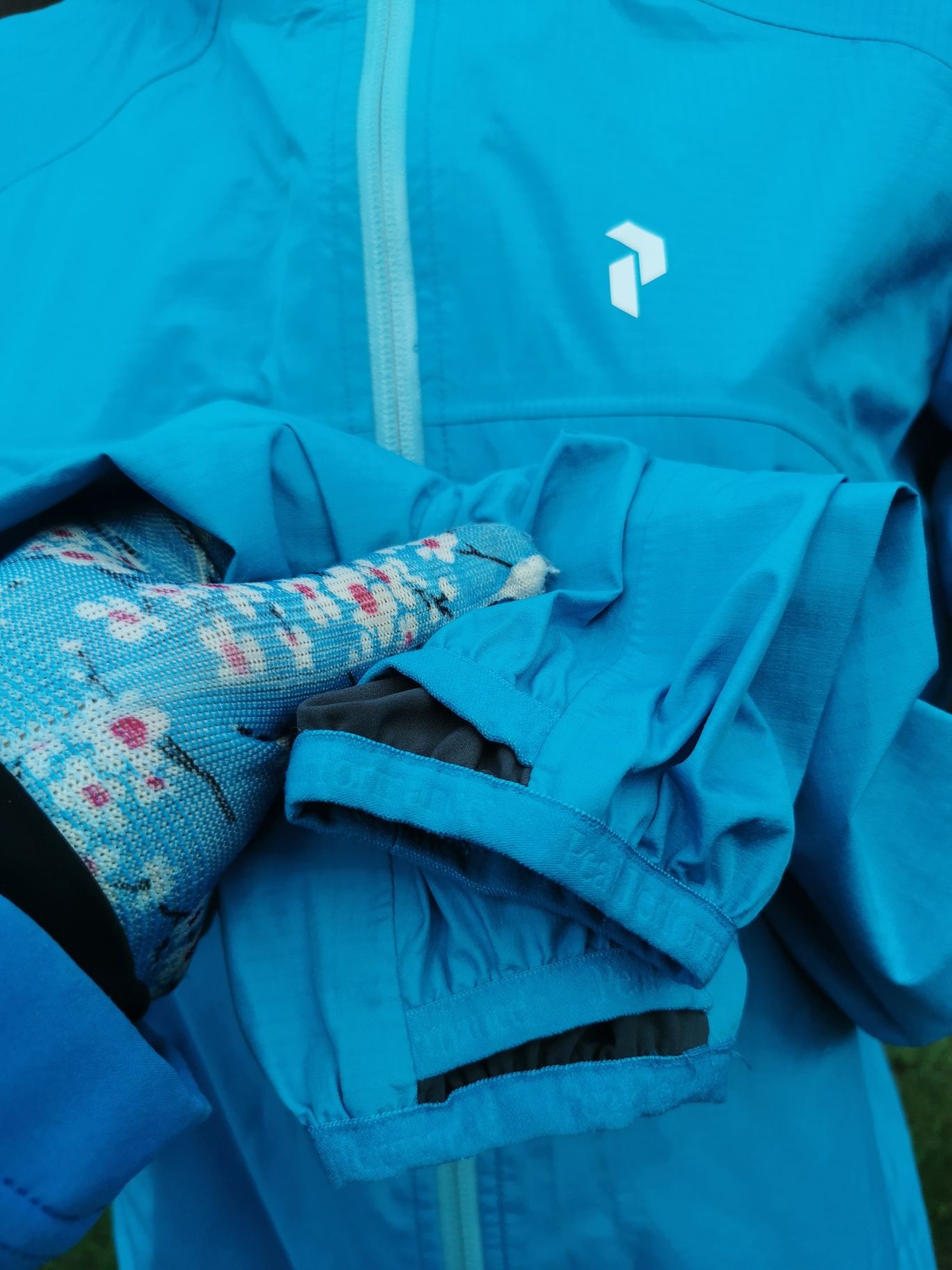 Geacă hardshell Peak Performance Goretex M damă, outdoor