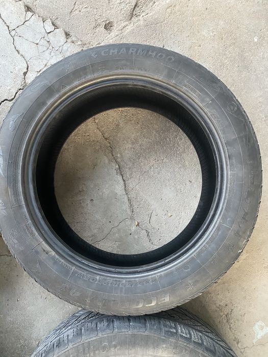 Продам резину 235/55/R19