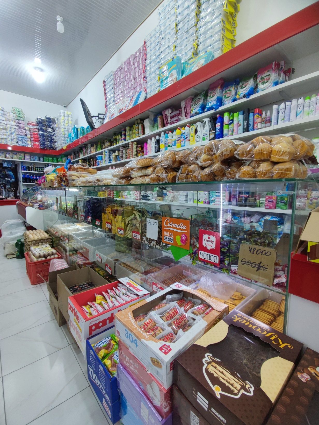 Oynali polka magazinlar uchun