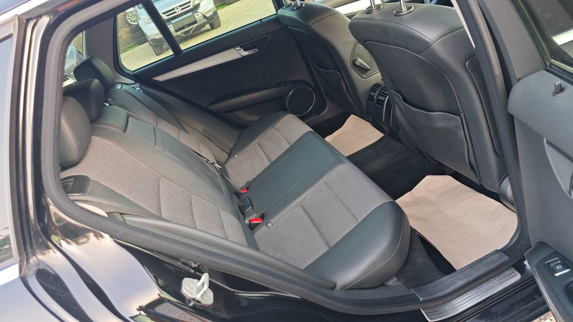 4MATIC/AVANGARDE/NAV/DVD/КОЖА/Обслужен/Вс.Платено Mercedes C350