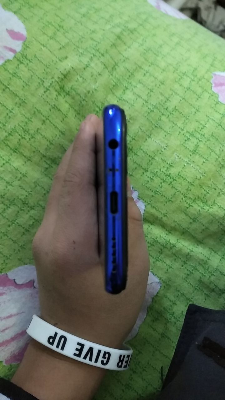 Redmi note 8,6 oy kafolati,holati yaxshi,ishlatilgan