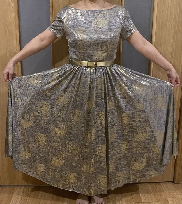 Вечернее платье