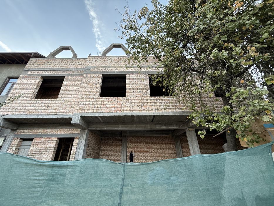 Аренда , 200 кв шайхонтохур кўкча гулзор генирал узоқов тинчли алоқа