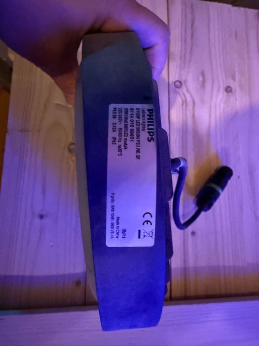 Vand lampi industriale philips de 190w si 97 w