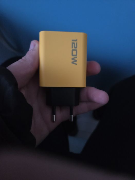 Încărcător 120 w