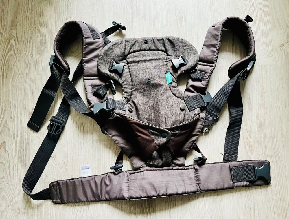 Marsupiu ergonomic bebelusi