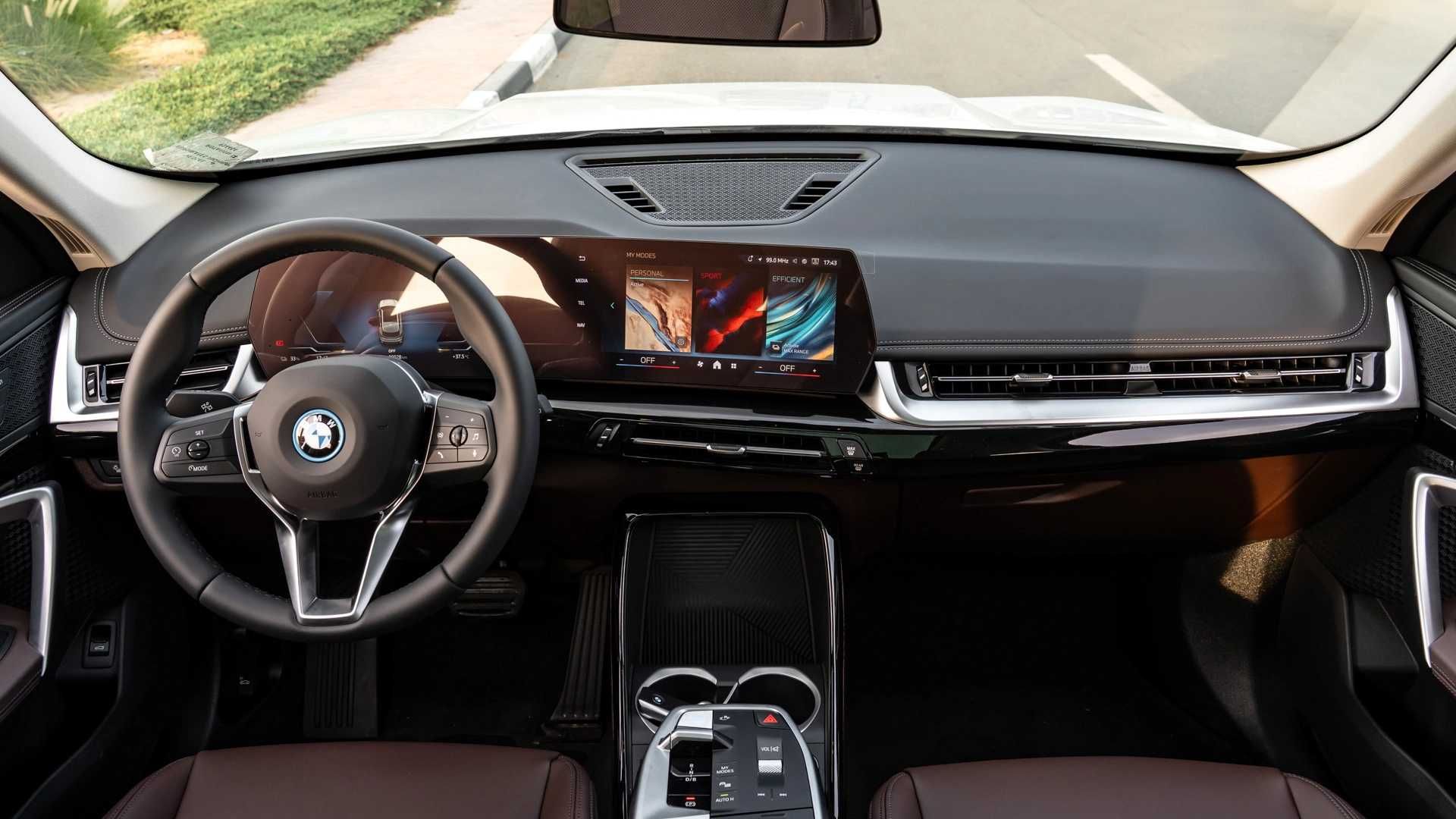 BMW ix1 25L M Sport buyurtma asosida na zakaz