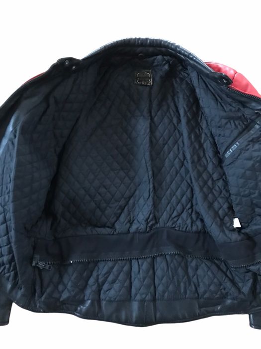 Кожено мото яке размер 52 в добро състояние.