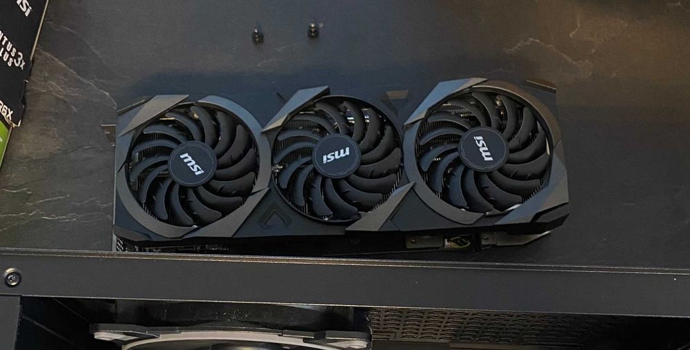 MSI GeForce RTX 3080 Ventus 3X Plus 10GB — отлично състояние, кутия