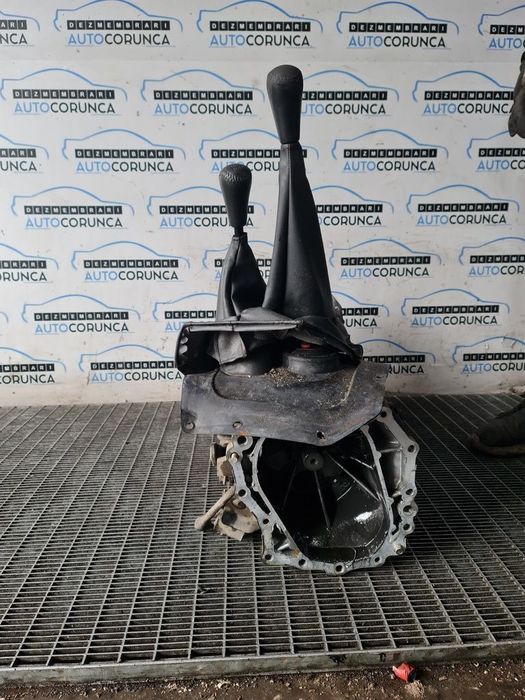 Cutie de viteze Nissan Navara D22 2.5 Diesel 1998 - 2004 133CP Manuala 5 Trepte YD25DDTI ...