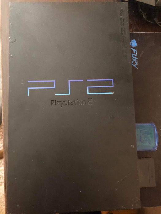 PlayStation 2 с 2 контролера