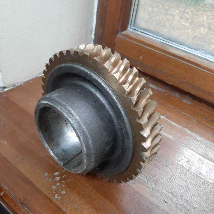 Токарные работы, изготовление запасных частей на оборудование.