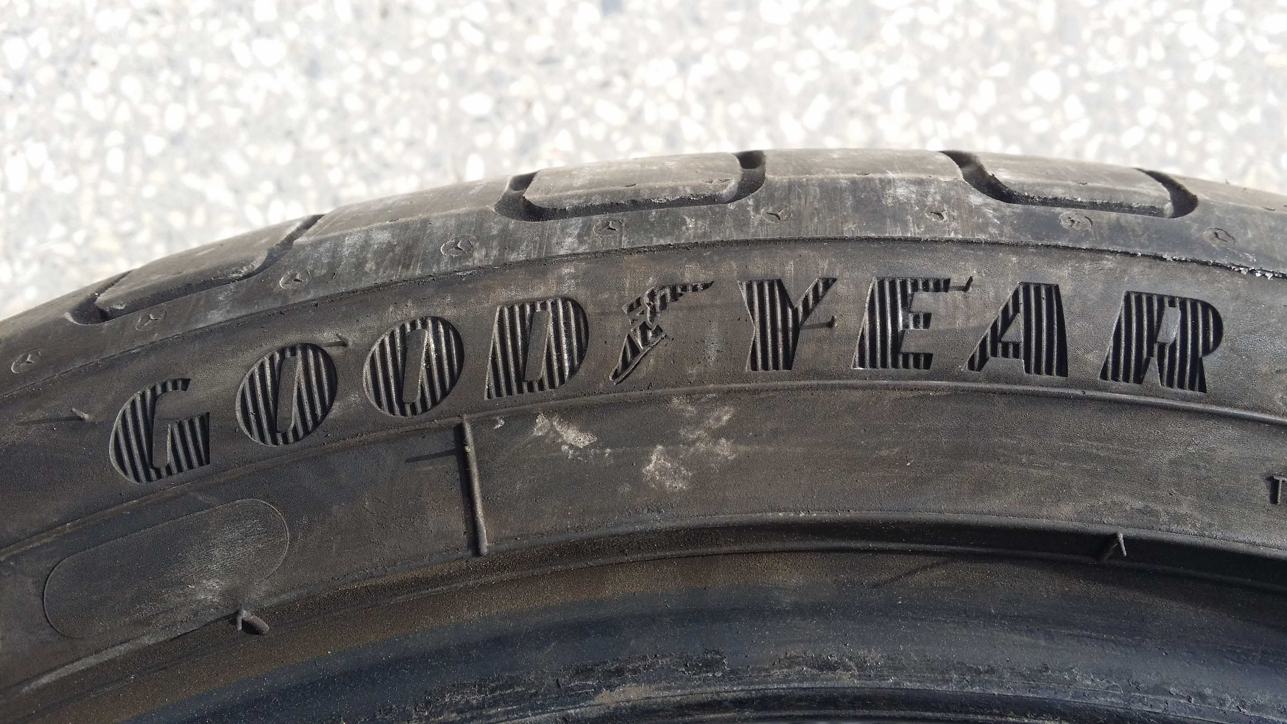 4 броя летни гуми GOOD YEAR EfficientGrip Performance 225/40 R18 92W.