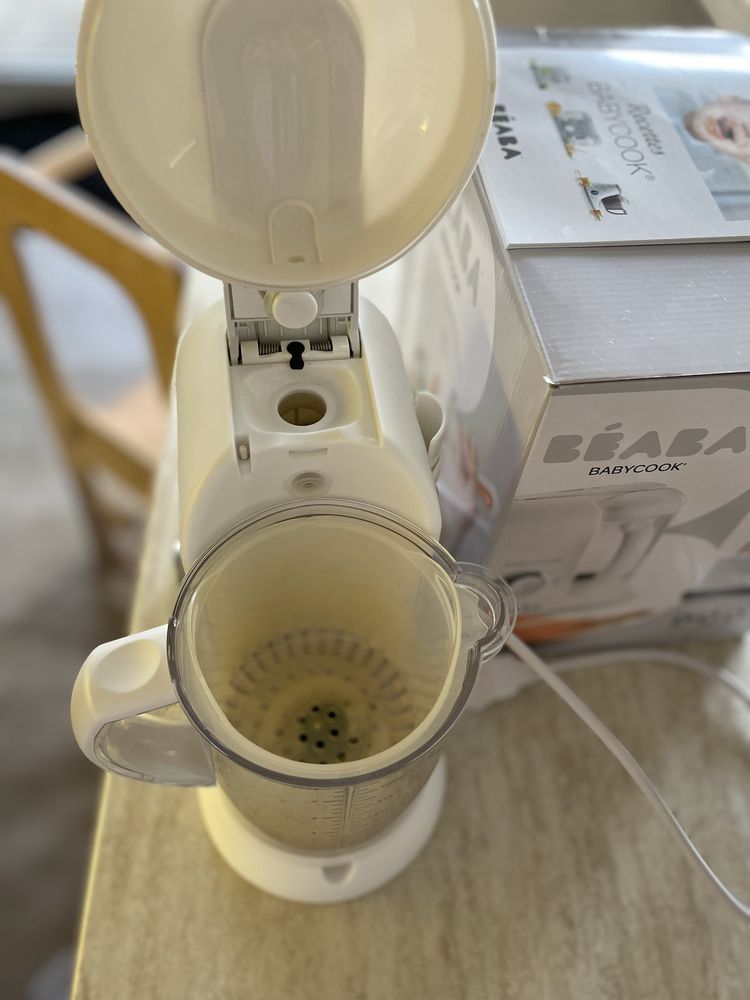 Уред 4іn1 за приготвяне на бебешка храна Beaba Babycook Solo