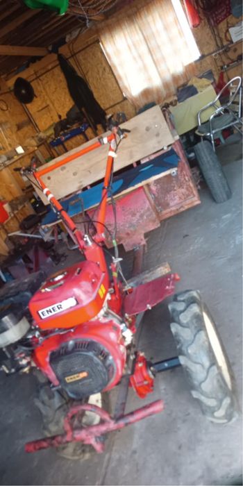 Vand motocultor cu remorca