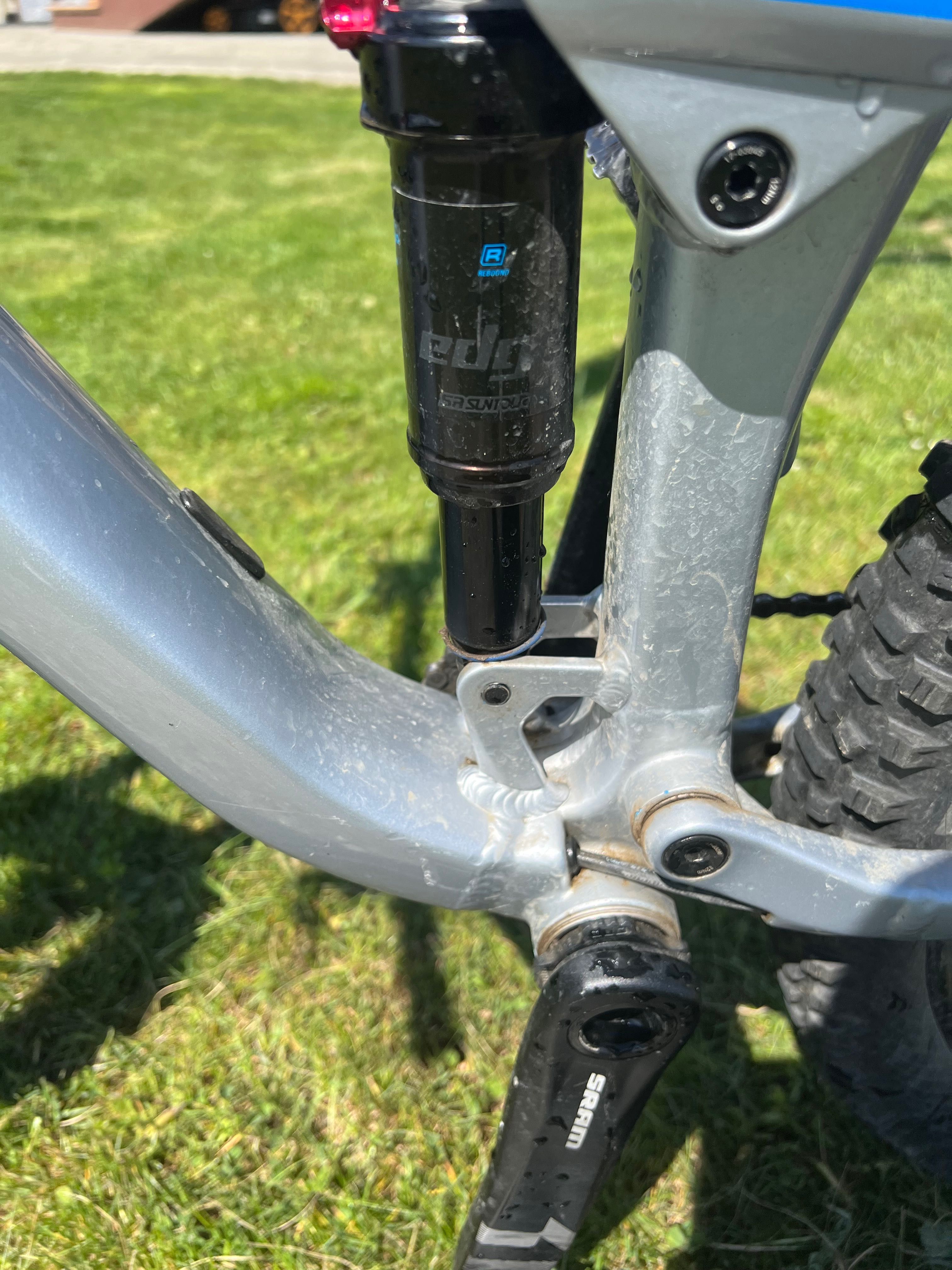 Bicicletă cube stereo 120 hpa full suspension 2021