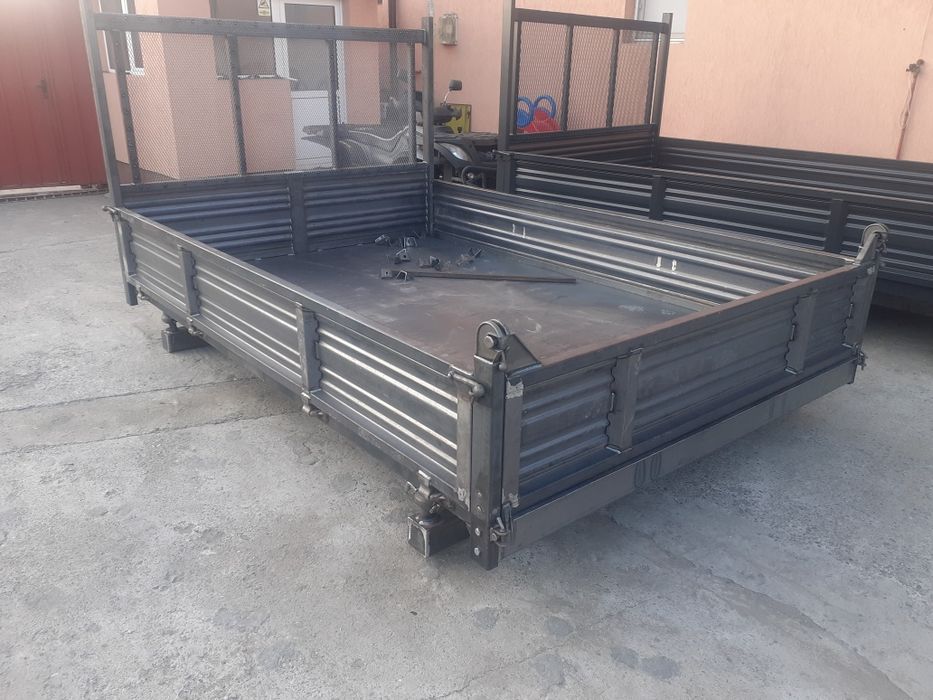 Bena iveco 3.x2 exterior  PLATA IN RATE