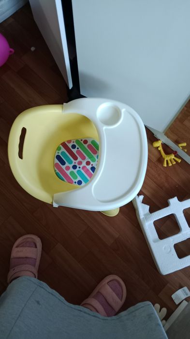 Стол для кормление