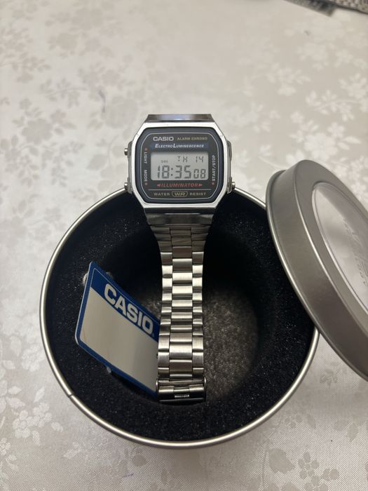 Часы CASIO оригинал.