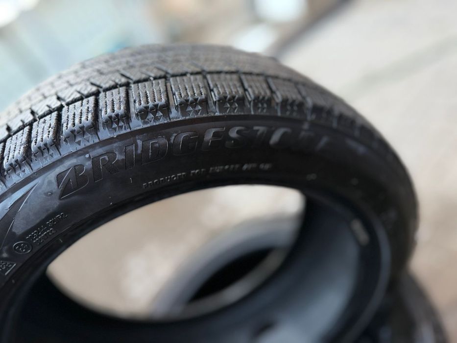 Bridgestone 235/45/18