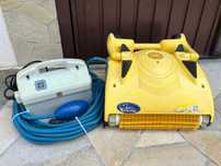 Robot aspirator pentru piscină Dolphin Swash CL