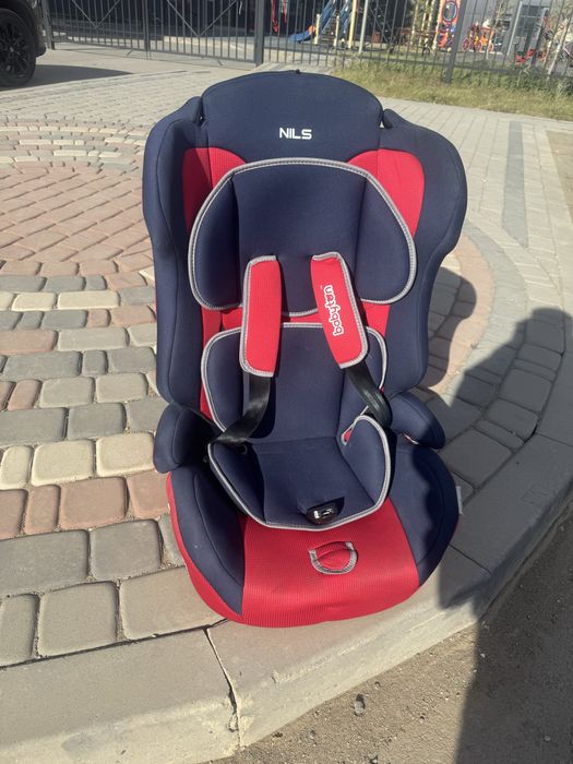 Продам автоуресло для ребенка