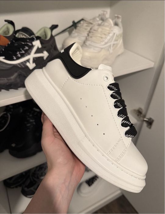 Alexander Mcqueen - 40