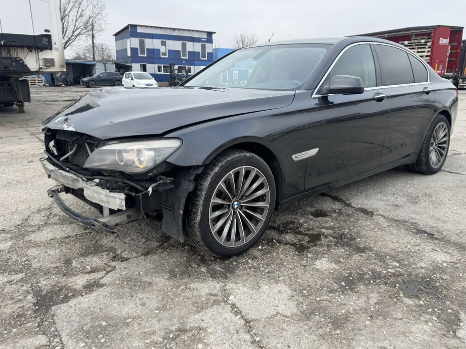 Vand bmw f01 730d 245 cp avariat