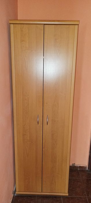 Мебели за антре.