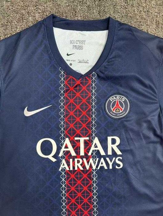 PSG Home Kit 25/26 D.DOUE