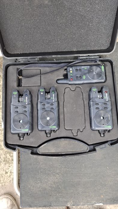 кеп,сигнализатори, обтегачи риболов