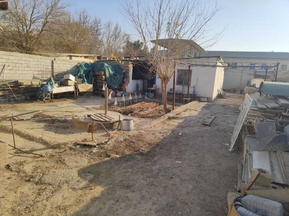 Oshxona va o'quv markazi sotiladi