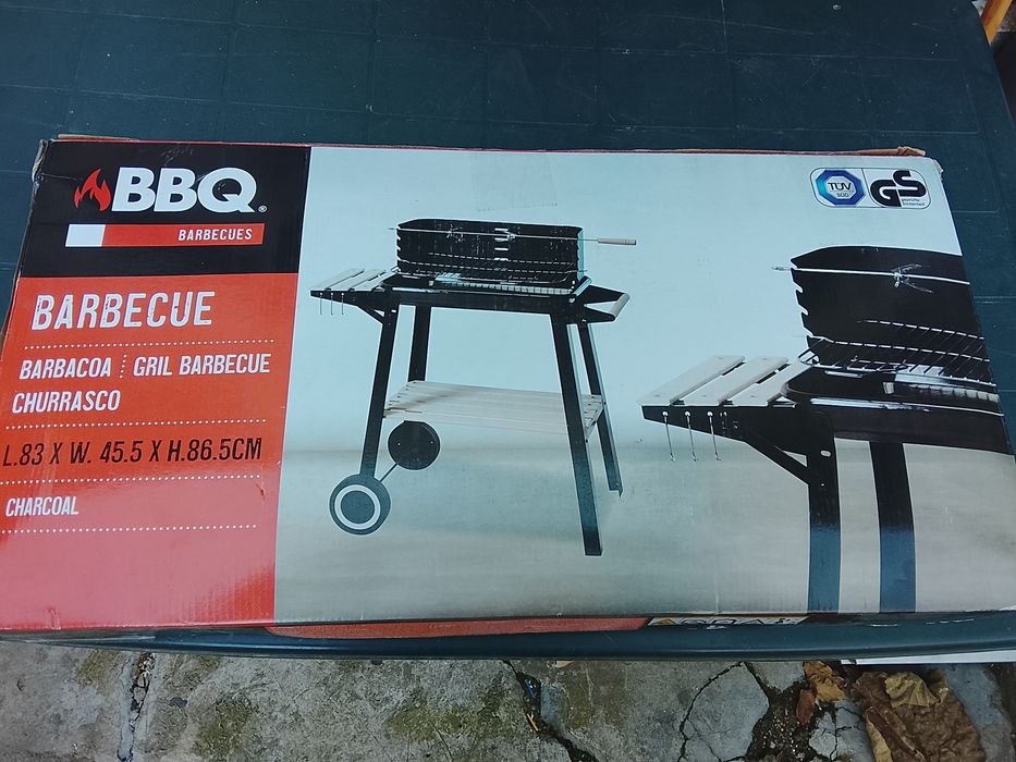 Vând grătar BBQ stare noua