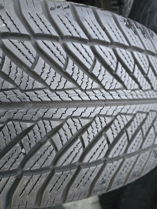 Anvelope iarna 245 45 19 runflat