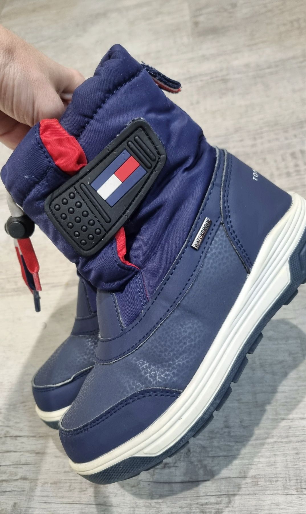 Кецове Geox и апрески Tommy Hilfiger