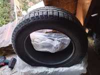 Продам 3 Покрышки на шипах разных моделей,Координат,Pirelli,Winter.