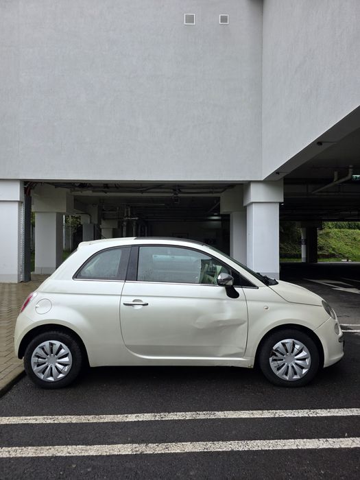 Vând Fiat 500 2008