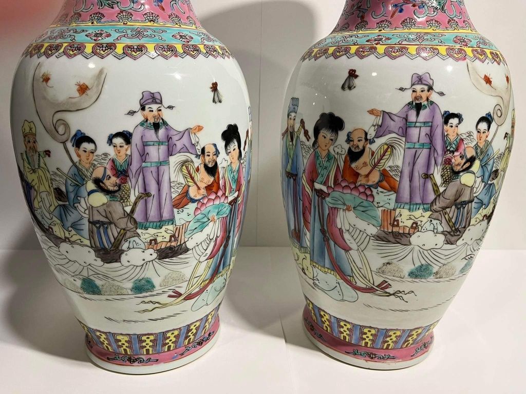 Двойка големи, китайски, порцеланови вази Qianlong Famille Rose Mand