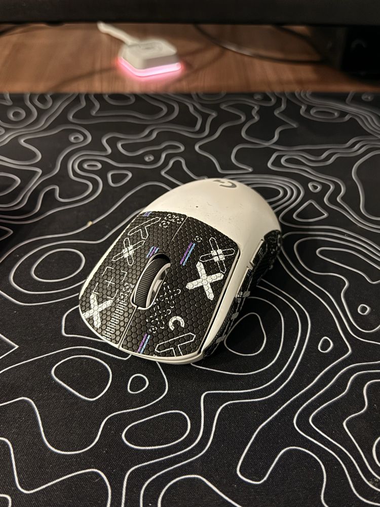 Logitech g pro x superlight 2